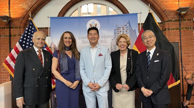 Celebrating US Independence Day with the US Consulate General in&nbsp;Hamburg!